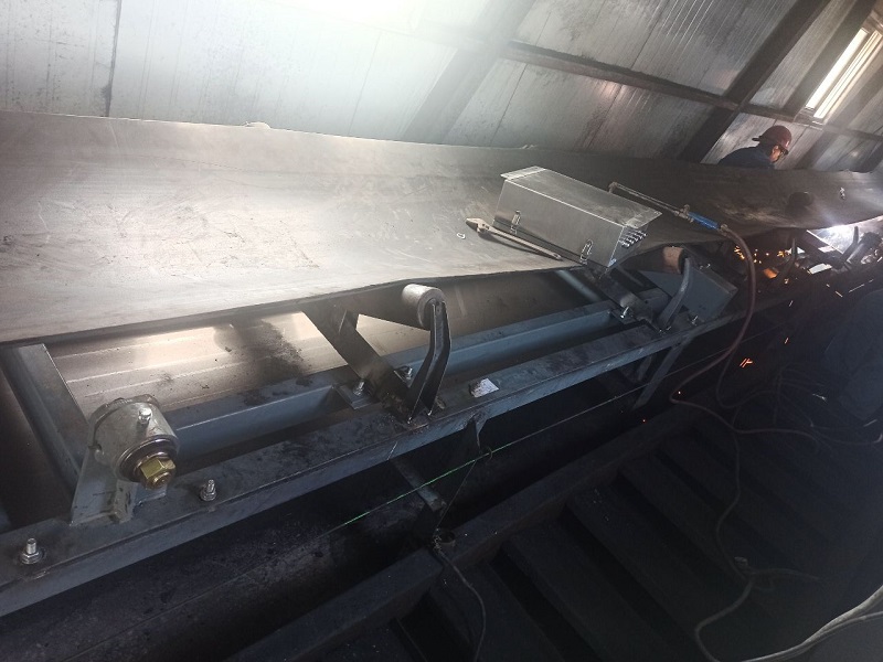 ICS-17A電子皮帶秤和FSD高精度皮帶秤在化工企業(yè)安裝調(diào)試中！