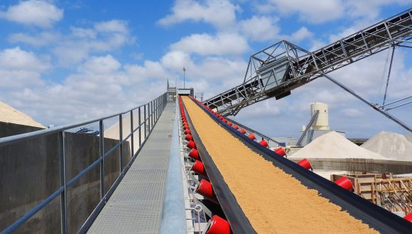 國產(chǎn)電子皮帶秤VS國外電子皮帶秤，差距真的很大嗎？